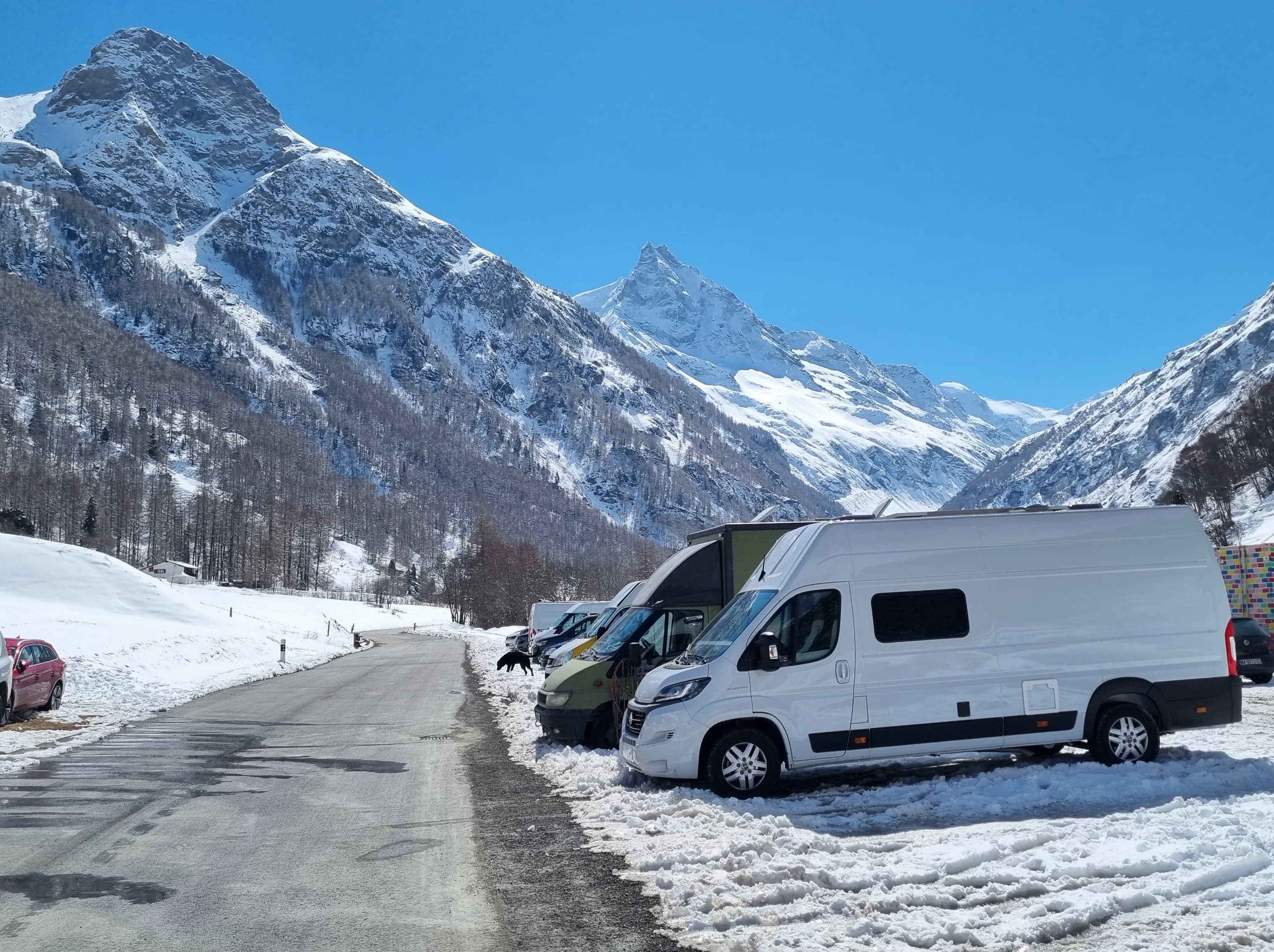 En los Alpes con nieve